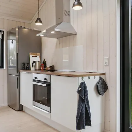 3 Bedroom Stunning In Casa vacanze Grenå