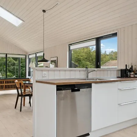 3 Bedroom Stunning In Grenaa بيت للعطل Grenå