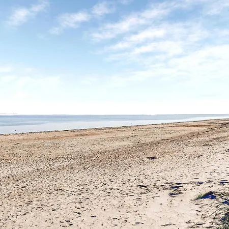 3 Bedroom Stunning In Casa vacanze Grenå